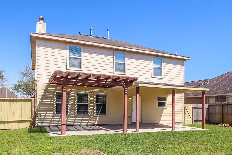 3,130/Mo, 2523 Flycatcher Cove Dr League City, TX 77573 Rear View