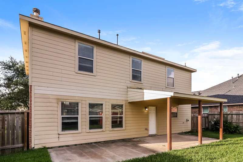 3,005/Mo, 2523 Flycatcher Cove Dr League City, TX 77573 Rear View 2