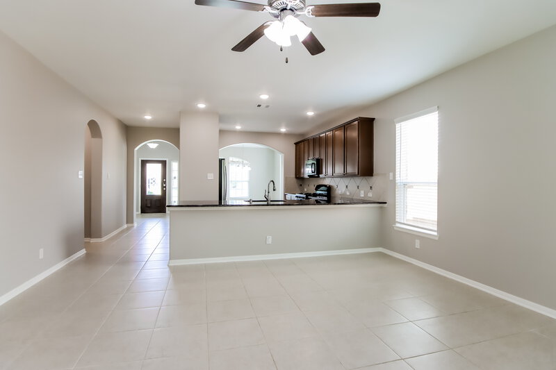 2,215/Mo, 614 Companion Dr Crosby, TX 77532 Living Room View 2