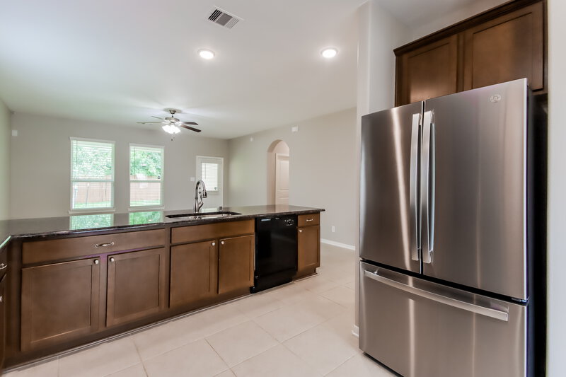 2,215/Mo, 614 Companion Dr Crosby, TX 77532 Kitchen View