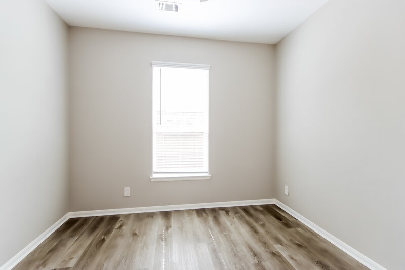 2,215/Mo, 614 Companion Dr Crosby, TX 77532 Bedroom View 3