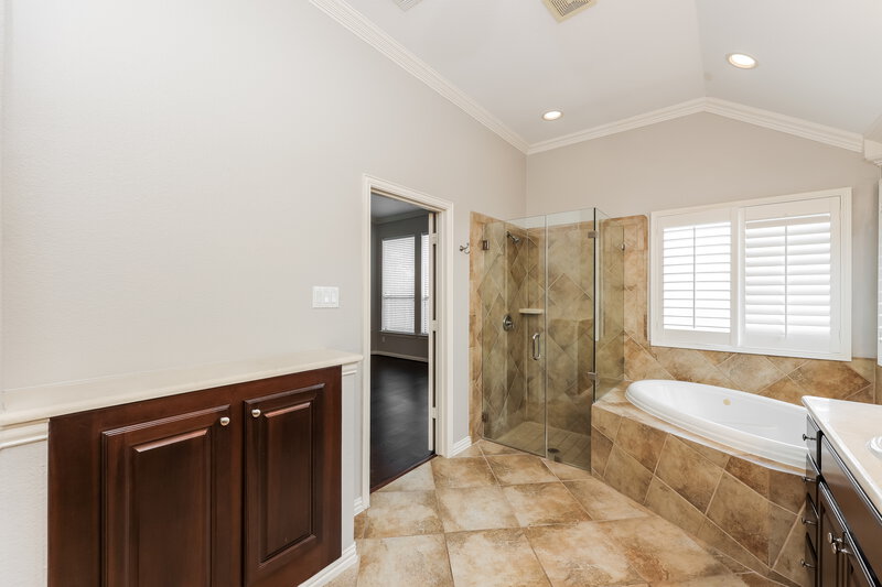 2,945/Mo, 28235 Chalet Park Dr Katy, TX 77494 Main Bathroom View