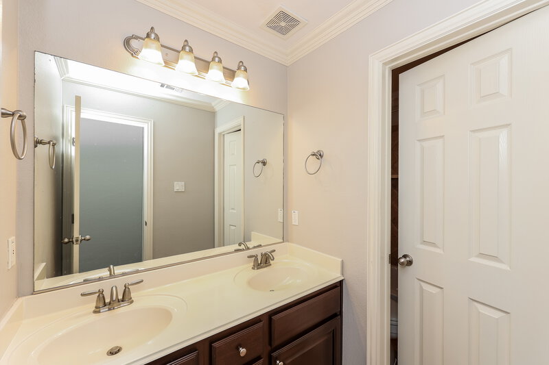 2,945/Mo, 28235 Chalet Park Dr Katy, TX 77494 Bathroom View