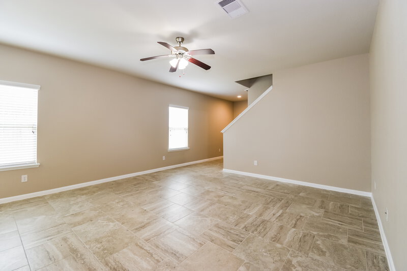 2,295/Mo, 12115 City Trek Ln Houston, TX 77047 Living Room View 3