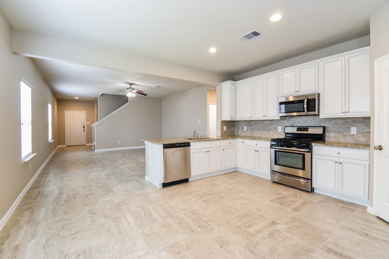 2,295/Mo, 12115 City Trek Ln Houston, TX 77047 Kitchen View