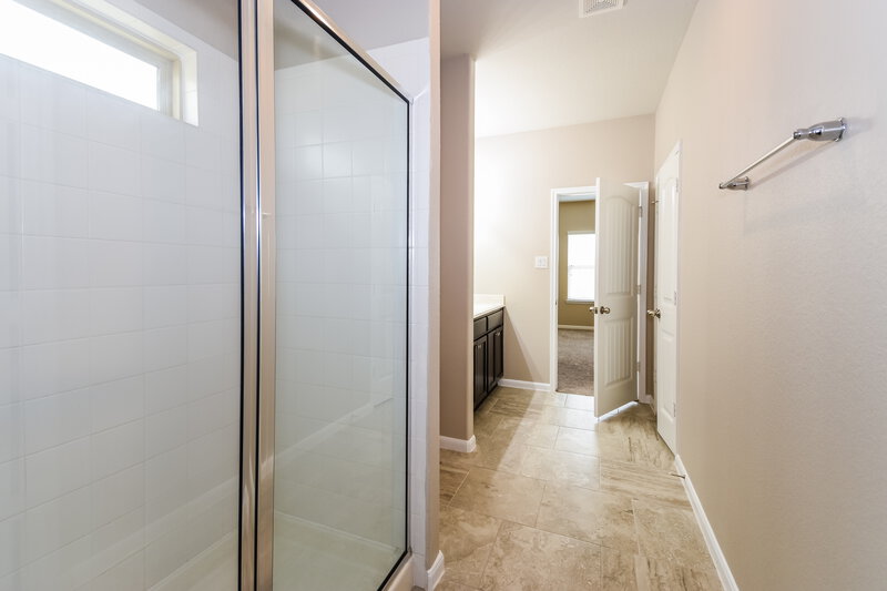 2,295/Mo, 12115 City Trek Ln Houston, TX 77047 Main Bathroom View 2