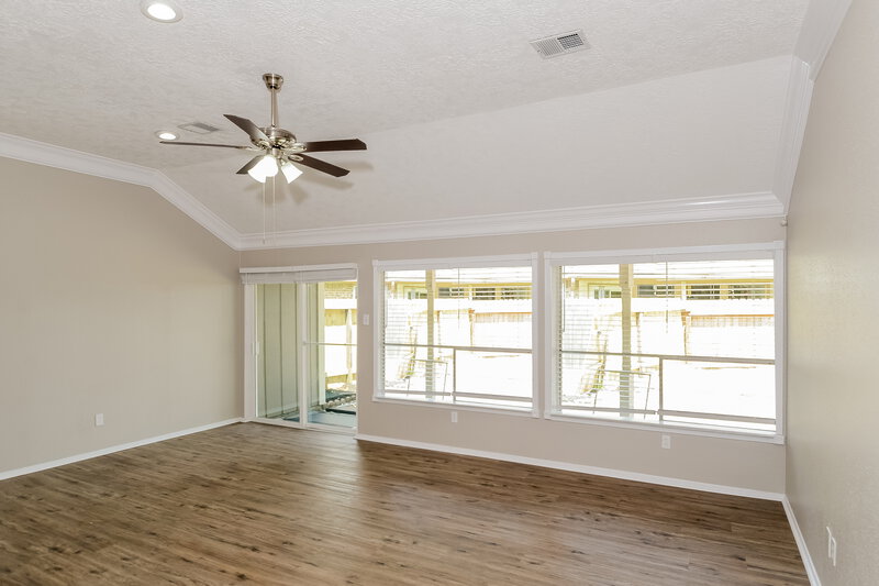 1,780/Mo, 4011 Sablerun Ct Houston, TX 77014 Living Room View 2