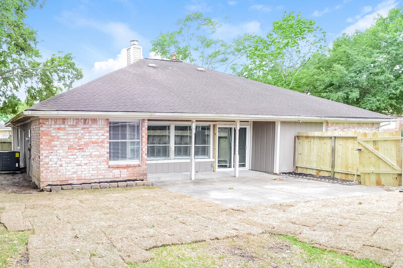 1,780/Mo, 4011 Sablerun Ct Houston, TX 77014 Rear View