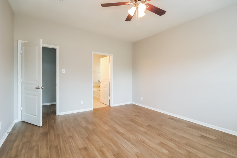 2,495/Mo, 16831 Marlin Spike Way Crosby, TX 77532 Main Bedroom View 2