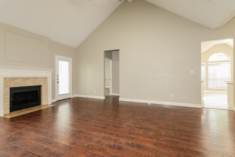 2,565/Mo, 25007 Burgh Castle Dr Spring, TX 77389 Living Room View 2