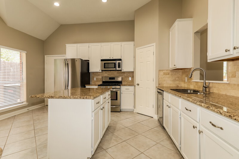 2,565/Mo, 25007 Burgh Castle Dr Spring, TX 77389 Kitchen View
