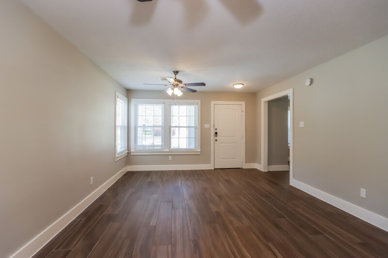 2,355/Mo, 18154 Windy Oaks Ct Porter, TX 77365 Living Room View 2