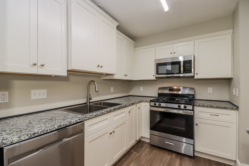 2,355/Mo, 18154 Windy Oaks Ct Porter, TX 77365 Kitchen View
