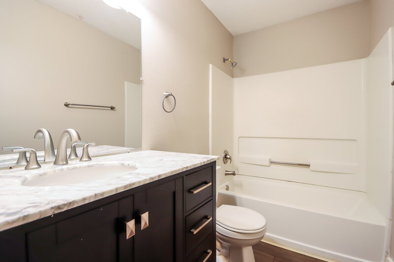 2,065/Mo, 18154 Windy Oaks Ct Porter, TX 77365 Bathroom View