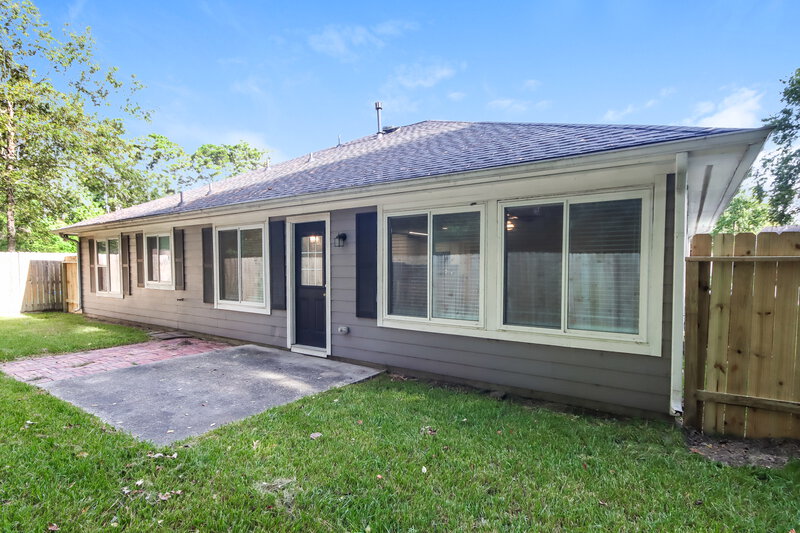 2,065/Mo, 18154 Windy Oaks Ct Porter, TX 77365 Rear View