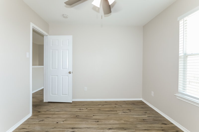 2,265/Mo, 20911 Imperial Landing Ln Katy, TX 77449 Main Bedroom View 2