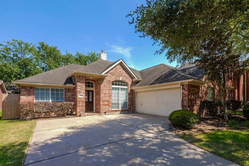 2,340/Mo, 10522 Wind Walker Trl Houston, TX 77095 External View