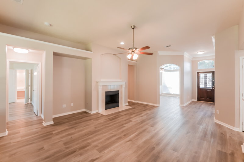 2,340/Mo, 10522 Wind Walker Trl Houston, TX 77095 Living Room View 2