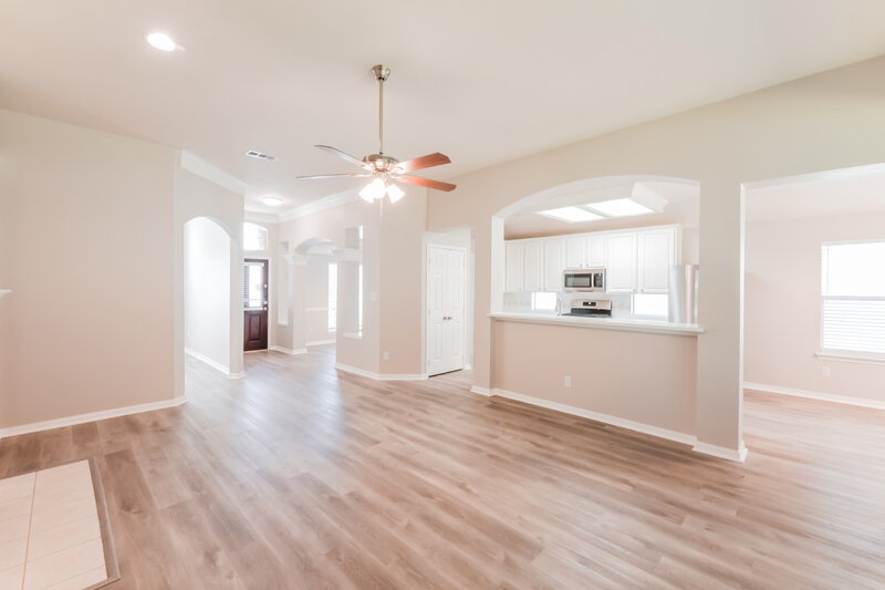 2,340/Mo, 10522 Wind Walker Trl Houston, TX 77095 Living Room View 3