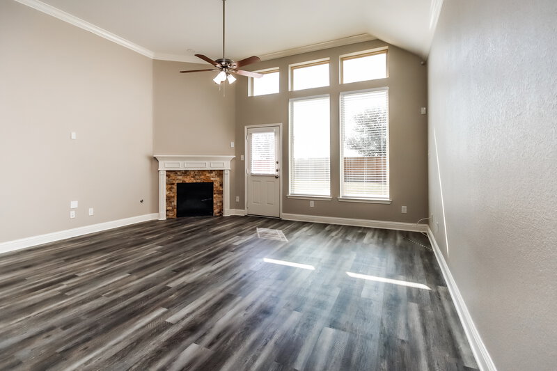2,325/Mo, 24607 Ballad Dr Katy, TX 77493 Living Room View 2