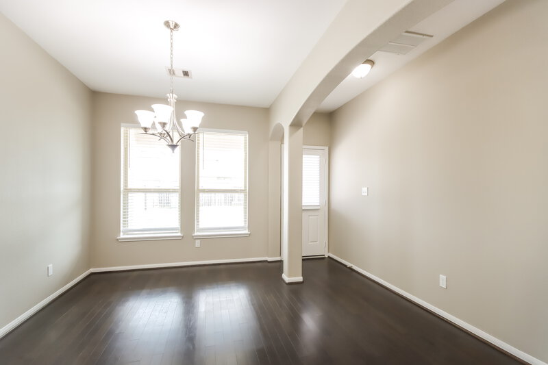 2,450/Mo, 10519 Sun River Falls Dr Humble, TX 77396 Dining Room View