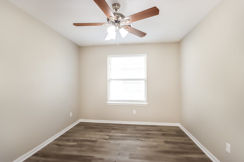 2,450/Mo, 10519 Sun River Falls Dr Humble, TX 77396 Bedroom View