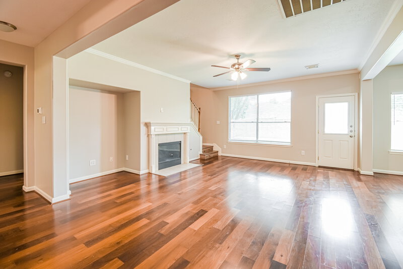 2,820/Mo, 4626 Sundown Ct Missouri City, TX 77459 Living Room View 2