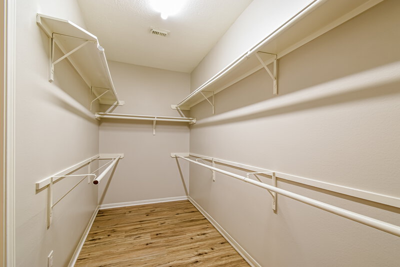 2,820/Mo, 4626 Sundown Ct Missouri City, TX 77459 Walk In Closet View