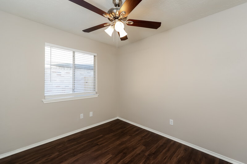 1,985/Mo, 12215 White River Dr Tomball, TX 77375 Bedroom View