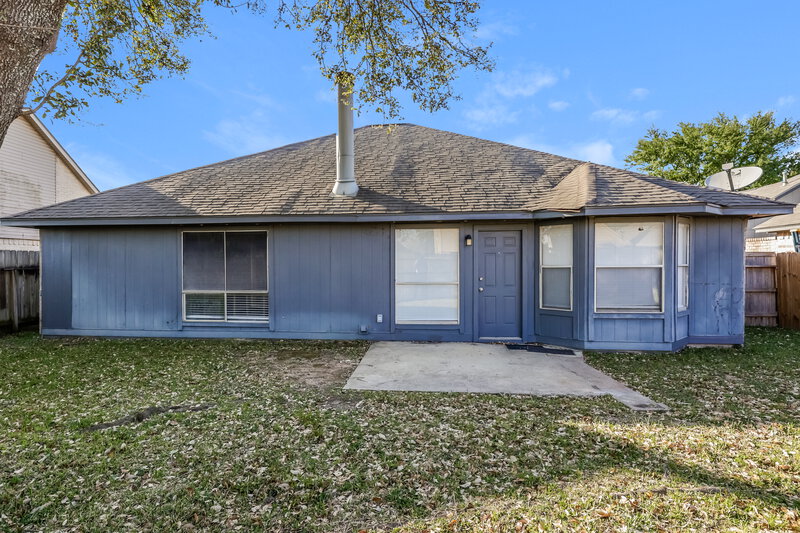1,985/Mo, 12215 White River Dr Tomball, TX 77375 Rear View