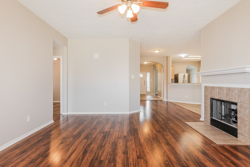 1,980/Mo, 12006 Lucky Meadow Dr Tomball, TX 77375 Living Room View 2
