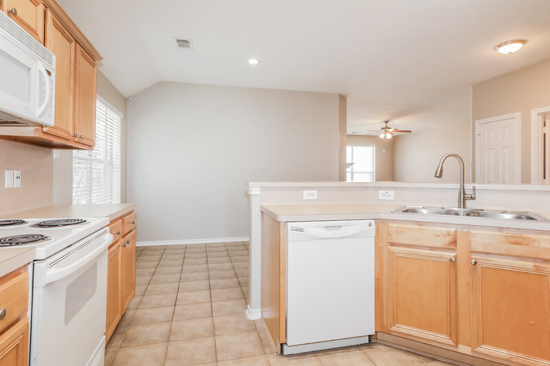 1,980/Mo, 12006 Lucky Meadow Dr Tomball, TX 77375 Kitchen View
