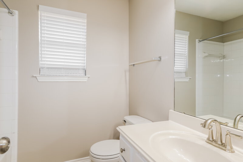1,980/Mo, 12006 Lucky Meadow Dr Tomball, TX 77375 Bathroom View