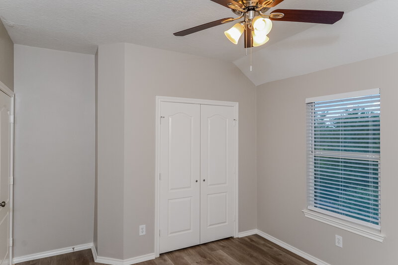 2,365/Mo, 17811 Memorial Trail Dr Tomball, TX 77375 Main Bedroom View