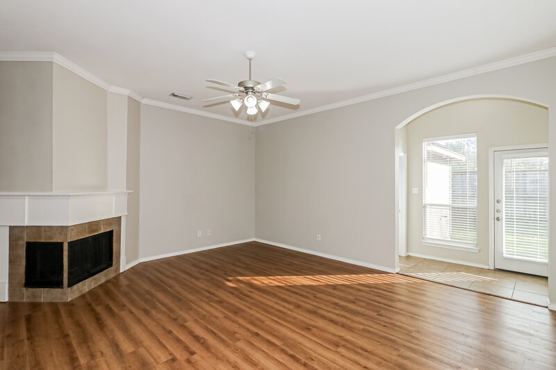 2,560/Mo, 17223 Verdant Willow Way Houston, TX 77095 Living Room View