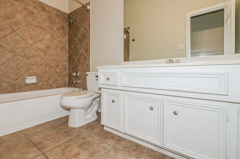 2,560/Mo, 17223 Verdant Willow Way Houston, TX 77095 Bathroom View