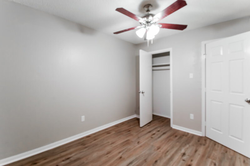 1,535/Mo, 7405 Hummingbird Ln Texas City, TX 77591 Bedroom View