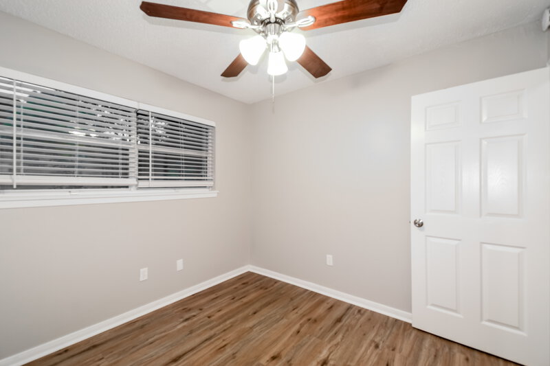 1,535/Mo, 7405 Hummingbird Ln Texas City, TX 77591 Bedroom View 3