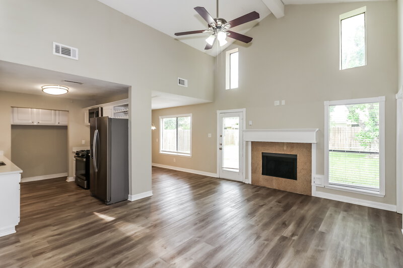1,865/Mo, 3222 Rocky Crest Dr Katy, TX 77449 Living Room View