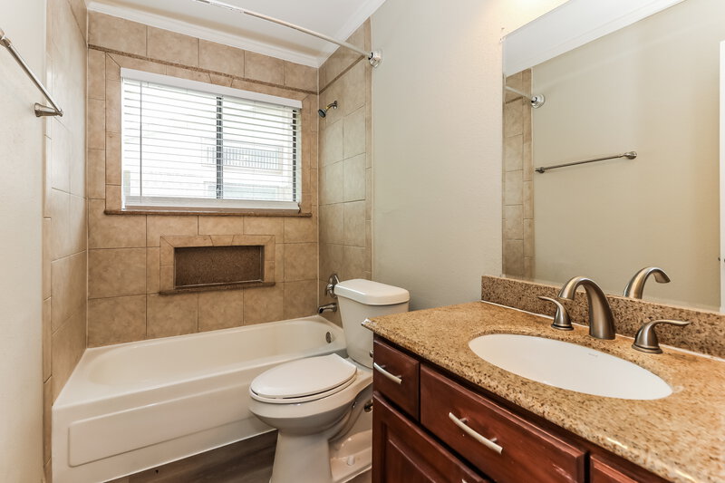 1,865/Mo, 3222 Rocky Crest Dr Katy, TX 77449 Bathroom View