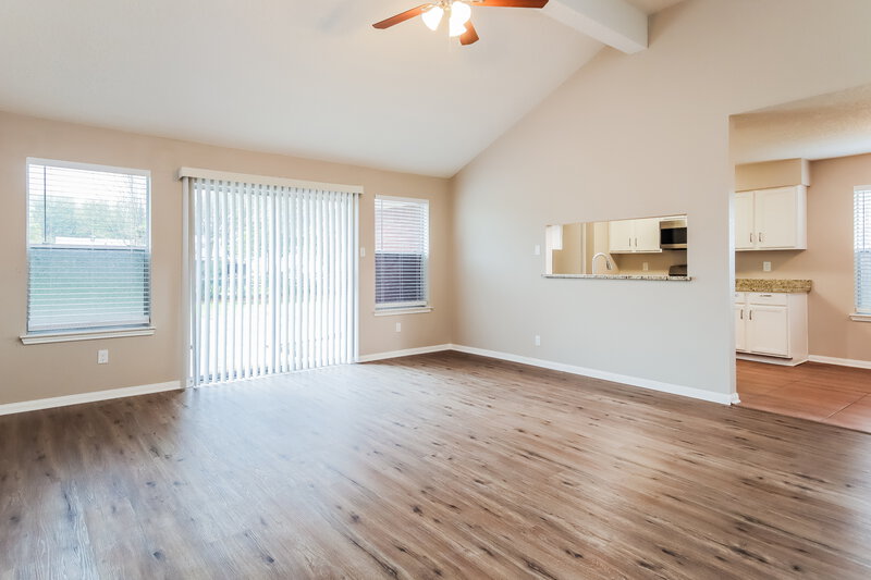 2,305/Mo, 8302 Hickok Ln Houston, TX 77075 Living Room View