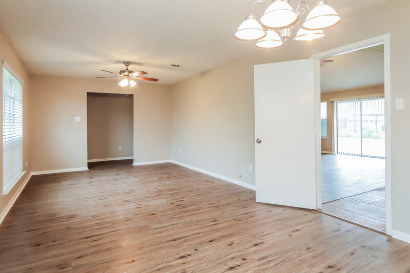 2,305/Mo, 8302 Hickok Ln Houston, TX 77075 Dining Room View