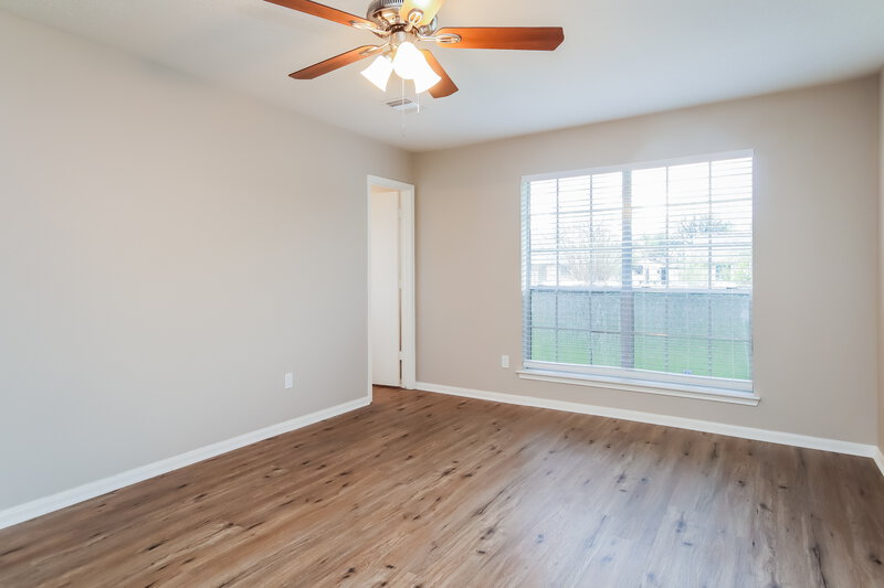 2,305/Mo, 8302 Hickok Ln Houston, TX 77075 Main Bedroom View