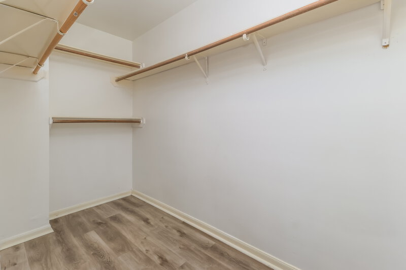 1,755/Mo, 4707 Havenwoods Dr Houston, TX 77066 Walk In Closet View