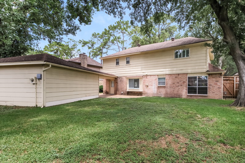1,755/Mo, 4707 Havenwoods Dr Houston, TX 77066 Rear View
