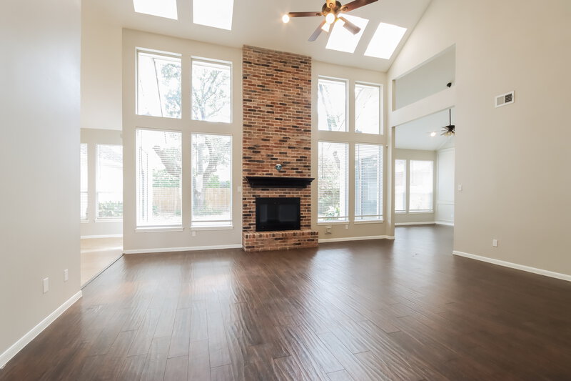 2,525/Mo, 5314 Valley Pines Dr Kingwood, TX 77345 Living Room View