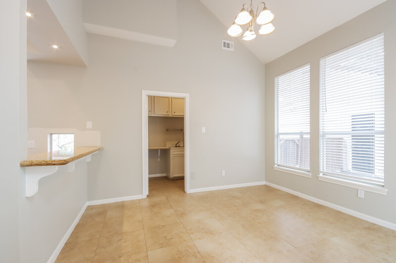 2,525/Mo, 5314 Valley Pines Dr Kingwood, TX 77345 Breakfast Nook View