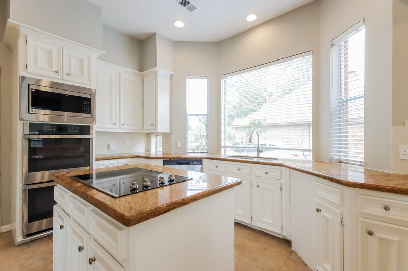 2,525/Mo, 5314 Valley Pines Dr Kingwood, TX 77345 Kitchen View