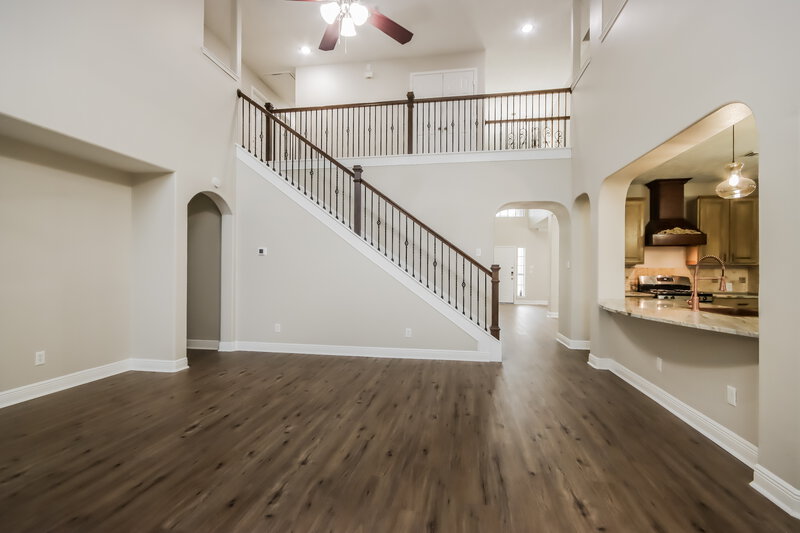 3,015/Mo, 18426 Keeling Trl Humble, TX 77346 Living Room View 2