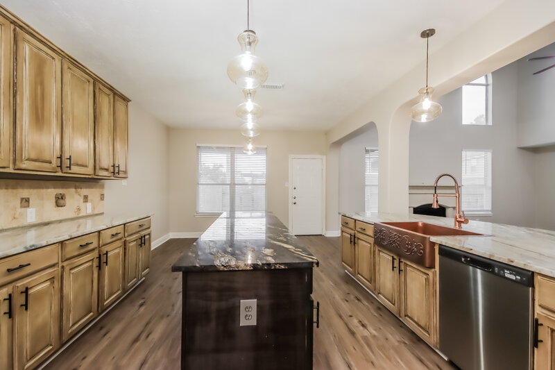 3,015/Mo, 18426 Keeling Trl Humble, TX 77346 Kitchen View 2